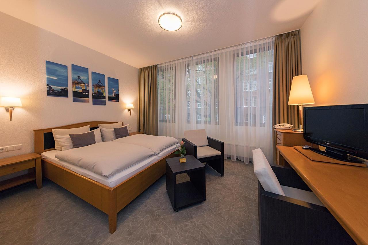 Hotel Cristobal ハンブルク エクステリア 写真