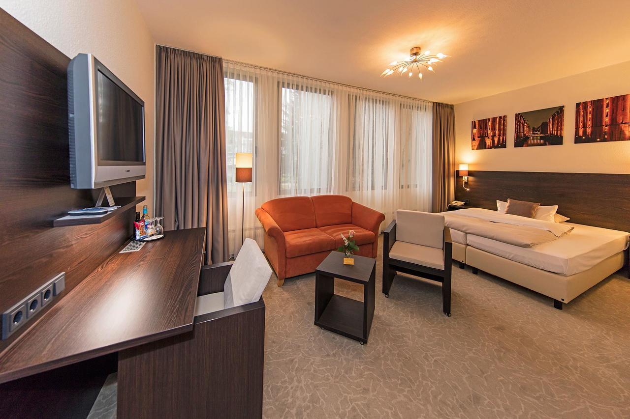 Hotel Cristobal ハンブルク エクステリア 写真